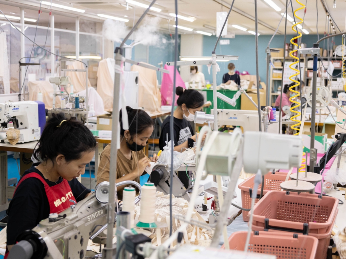 職人によるライン縫製