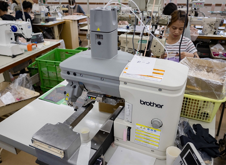 ボンディングマシン