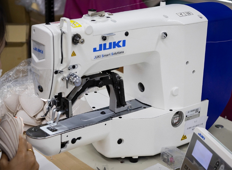 高速電子閂止めミシン