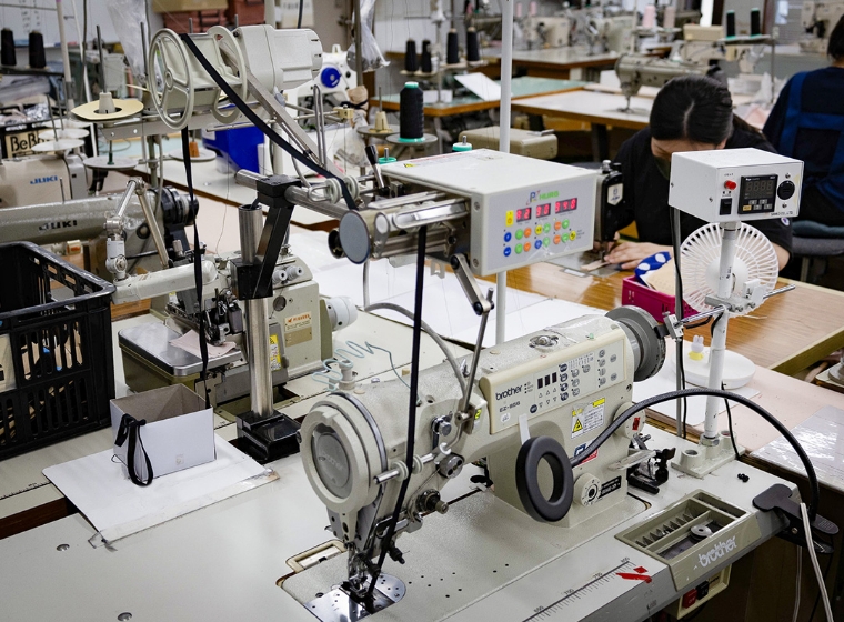 ゴム付け千鳥ミシン