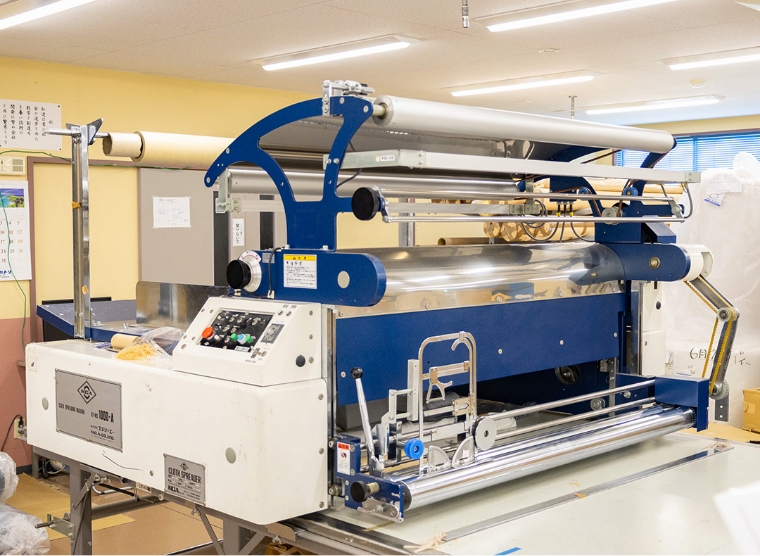 チューブ反用自動延反機