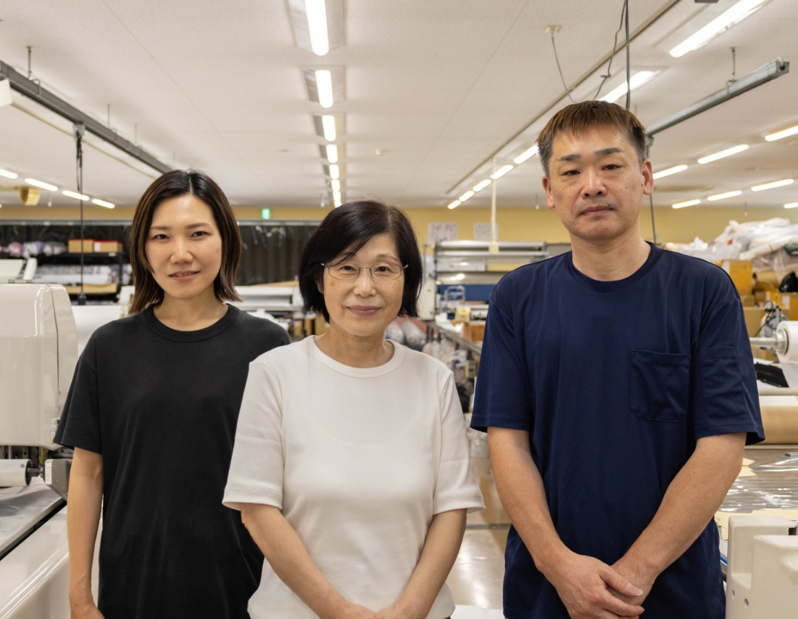 裁断（生地・レース）スタッフ